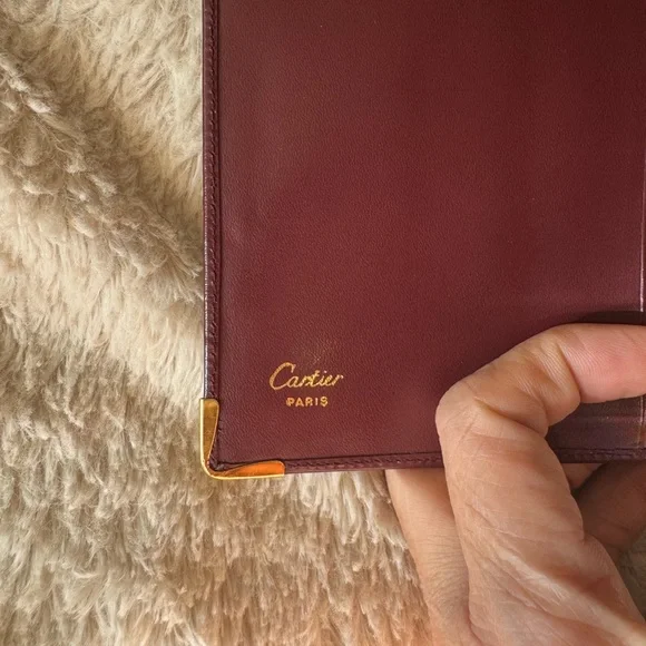 Cartier long wallet !! Very clean !! No smell - Picture 5 of 8